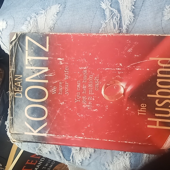Dean Koontz the husband - Picture 1 of 4